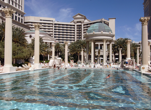 Las Vegas pools - poolside las vegas